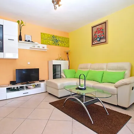 Tereza 1352 Apartament Pula
