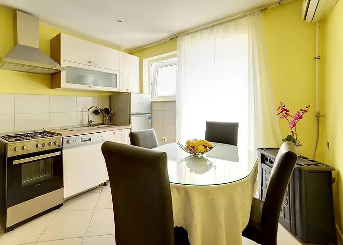 Tereza 1352 Apartman Pula