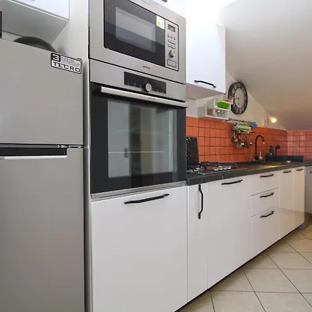 Tereza 1352 Appartement Pula