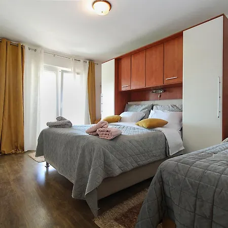 Tereza 1352
